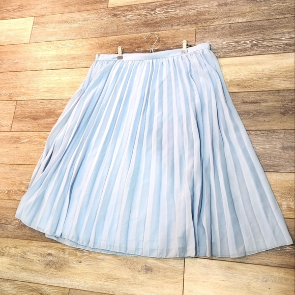 ASOS Dresses & Skirts - Asos light blue pleated a line skirt size 18